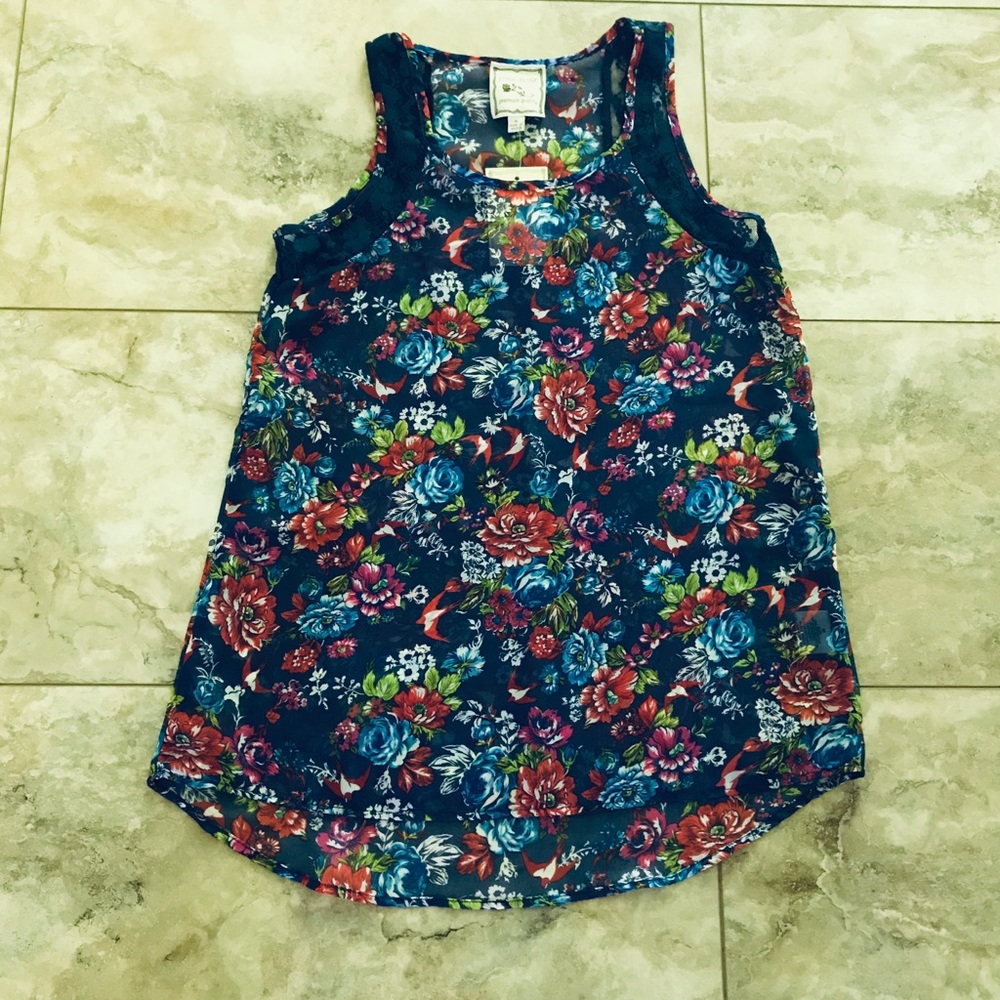 NWT Pink Rose Floral Lace Paneled Tank Top
